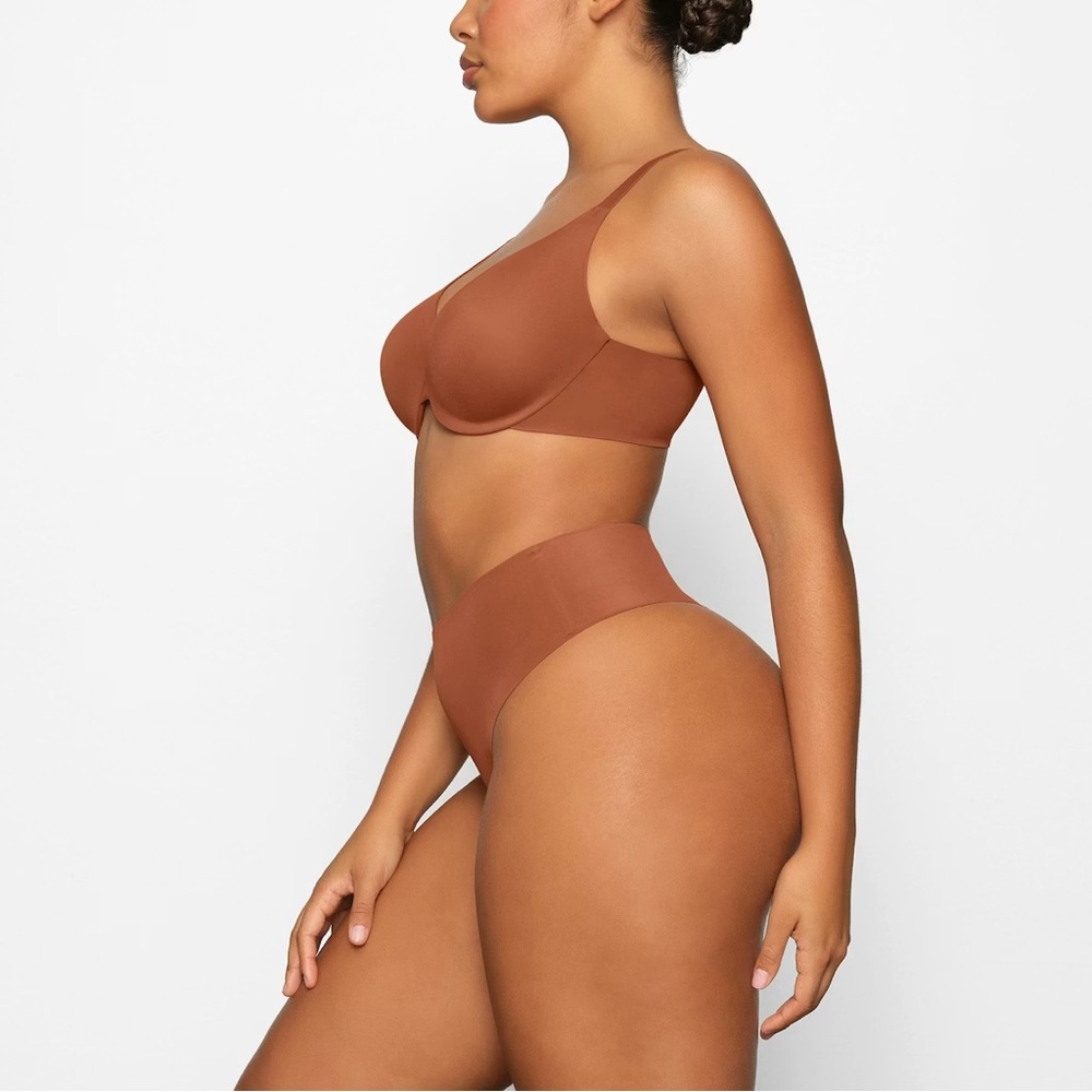 SKIMS Smoothing Intimates Unlined Full Coverage Bra - Bronze - Picture 3 of 7